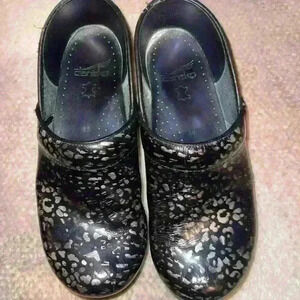 DANSKO LEOPARD Clogs size 38